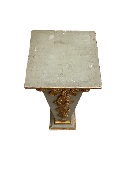 Neo-Classical Pedestal