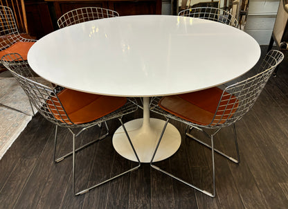 MCM Knoll Eero Saarinen Table & 6 Harry Bertoia Chairs