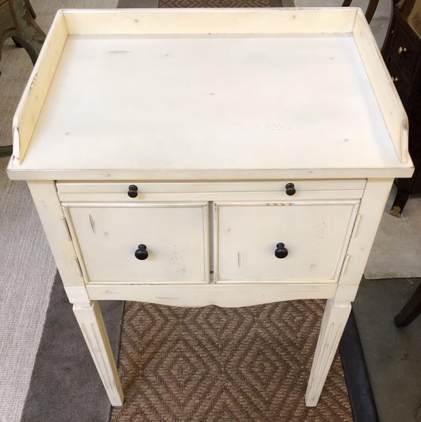 Anna's Mostly Mahogany Consignment - Pr White Nightstands